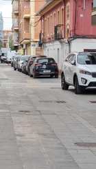 ¿Calle peatonal o aparcamiento?