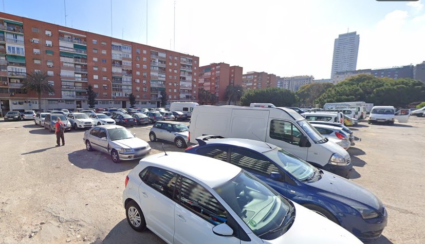 Solar de C/ Tomás de Montañana