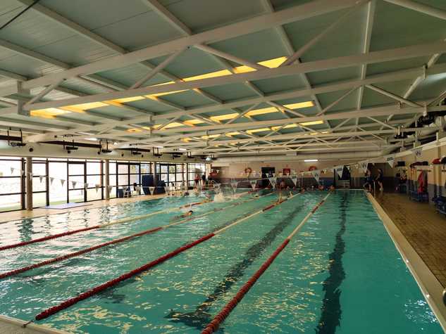 PISCINA TRAFALGAR