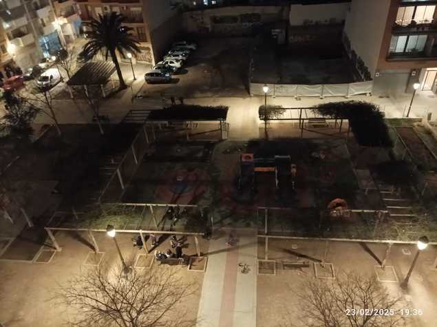 Zona oscura en parque infantil 