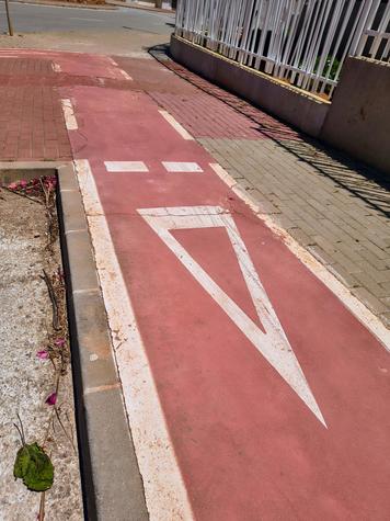 Ceda el paso bicis