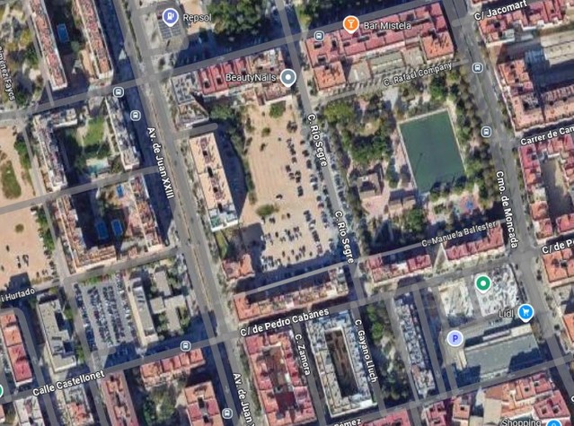 Foto aérea del solar aparcamiento