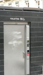 Toulouse_0736_-_Lavabo_comprimido.jpg