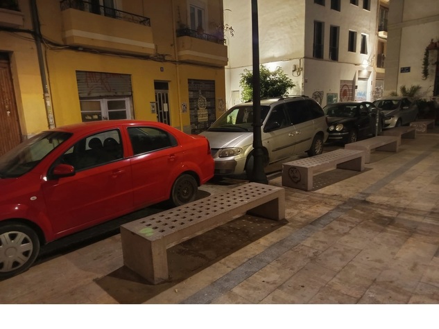 Garcilaso_plaça_de_l'Autor.jpg