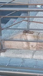 Rampa escalera acera hipercor