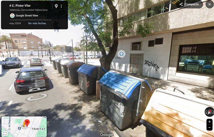Contenedores en calle Pintor Vilar